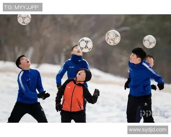 从街头小球员到足球巨星他们童年的梦想与坚持