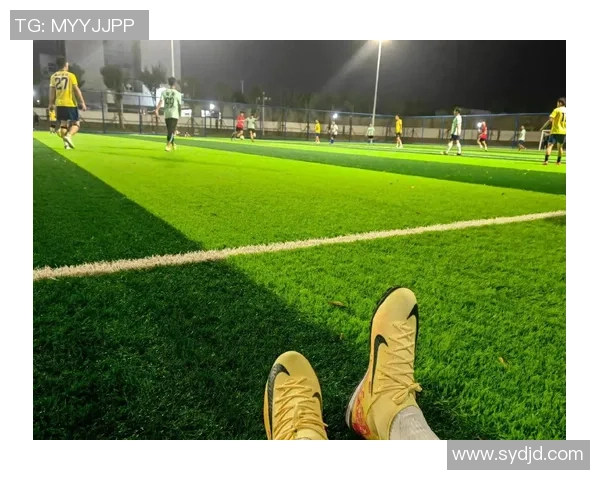 球星高清图展现绿茵激情震撼瞬间感受足球世界非凡魅力 球星高清图展现绿茵激情震撼瞬间感受足球世界非凡魅力